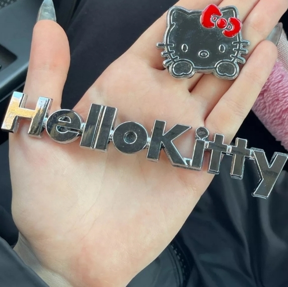 Hello Kitty Car accesories bundle (3 pieces) - Picture 4 of 11